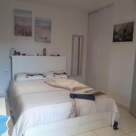 La Casa Tranquilia Chez Vero Et Jj A מרסיאן